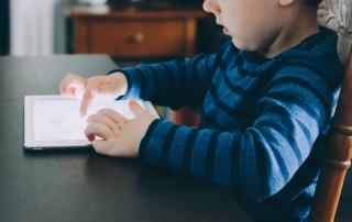 tehnologia mobila in ajutorul copiilor cu autism